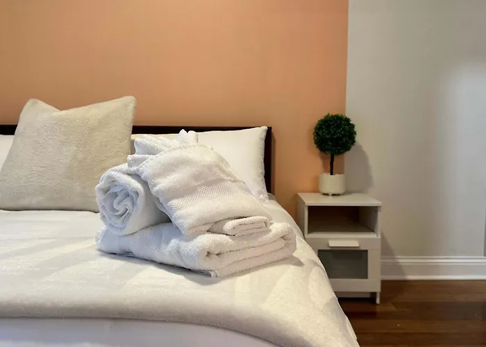 Private Balcony 1 Garage Parking Sleeps 6 *